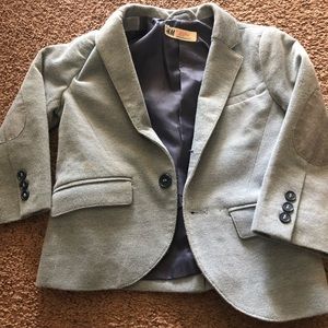 H and M boys blazer. One minor stain. Good shape